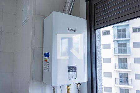 Sala, cozinha e área de serviço de apartamento para alugar com 1 quarto, 30m² em Vila Albertina, São Paulo