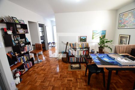 Sala 2 de casa à venda com 5 quartos, 238m² em Vila Nogueira, Campinas