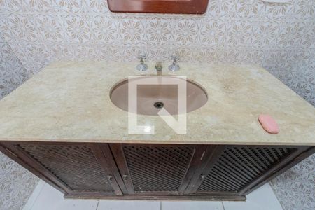 Lavabo de apartamento para alugar com 6 quartos, 168m² em Consolação, São Paulo