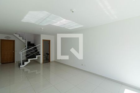 Sala de casa à venda com 3 quartos, 204m² em Vila Guilhermina, São Paulo