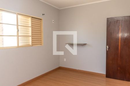Piso superior-Quarto 1 de casa para alugar com 3 quartos, 240m² em Parque das Nacoes, Americana