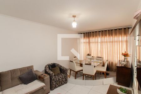 Sala de casa à venda com 3 quartos, 250m² em Vila Paiva, São Paulo