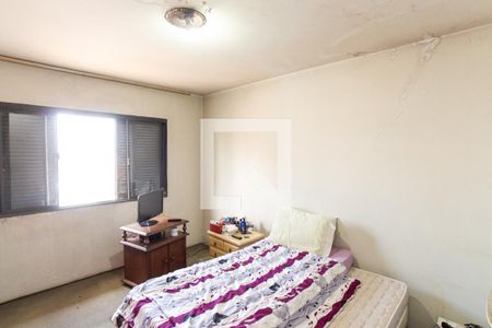 Suíte de casa à venda com 3 quartos, 250m² em Vila Paiva, São Paulo