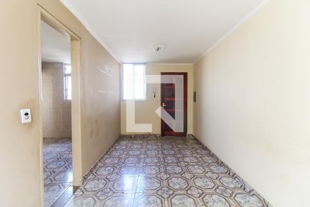 Sala de apartamento para alugar com 2 quartos, 48m² em Conjunto Residencial José Bonifácio, São Paulo