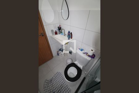 Banheiro de apartamento para alugar com 2 quartos, 48m² em Residencial Frei Galvão, São José dos Campos