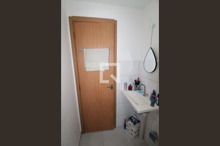 Banheiro de apartamento para alugar com 2 quartos, 48m² em Residencial Frei Galvão, São José dos Campos