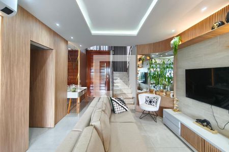 Sala de casa de condomínio à venda com 3 quartos, 240m² em Swiss Park, Campinas