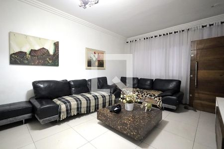 Casa à venda com 3 quartos, 205m² em Vila Camilópolis, Santo André