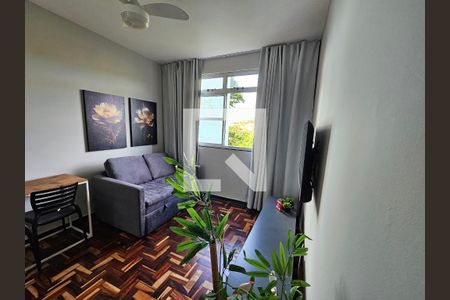 Sala de apartamento para alugar com 2 quartos, 50m² em Padre Eustáquio, Belo Horizonte