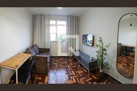 Sala de apartamento para alugar com 2 quartos, 50m² em Padre Eustáquio, Belo Horizonte