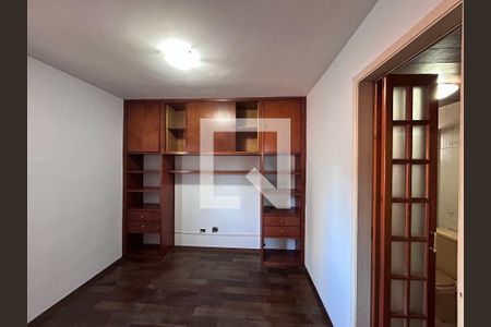 Quarto 1- suíte  de apartamento para alugar com 3 quartos, 8753m² em Jardim da Campina, São Paulo