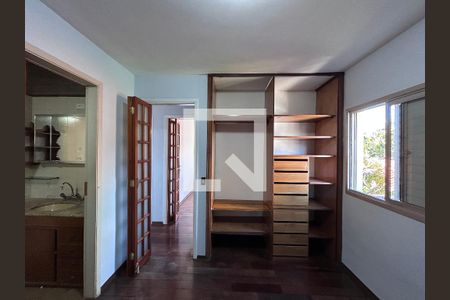Quarto 1- suíte  de apartamento para alugar com 3 quartos, 8753m² em Jardim da Campina, São Paulo