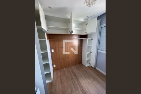 Quarto de apartamento para alugar com 2 quartos, 49m² em São Pedro, Osasco