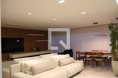 Sala de apartamento à venda com 3 quartos, 155m² em Indianópolis, São Paulo