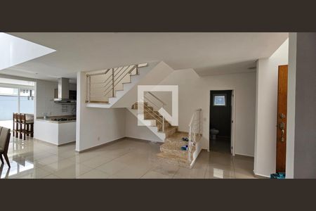 Sala de casa de condomínio para alugar com 3 quartos, 316m² em Parque dos Lagos, Itaquaquecetuba