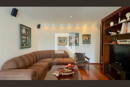 Sala de TV de apartamento para alugar com 3 quartos, 158m² em Jardim Paulista, São Paulo