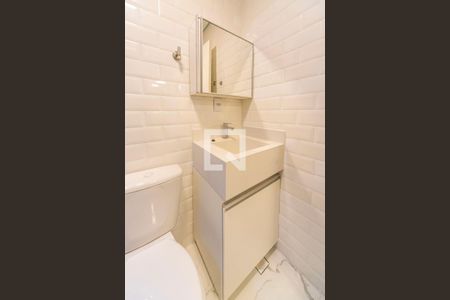 Banheiro Social de apartamento para alugar com 3 quartos, 130m² em Vila Valparaíso, Santo André