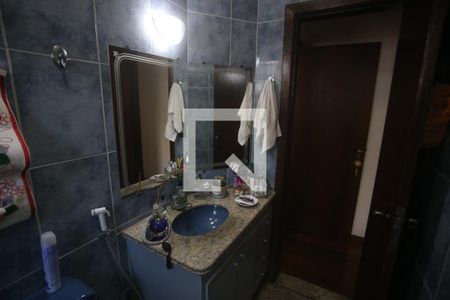 Banheiro de apartamento à venda com 3 quartos, 176m² em Nova Suíça, Belo Horizonte