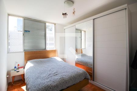Quarto 1 de apartamento à venda com 2 quartos, 73m² em Vila Nova Conceição, São Paulo