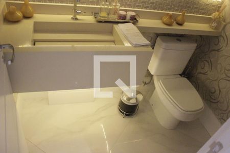 Lavabo 1 de apartamento à venda com 3 quartos, 169m² em Jardim Santa Mena, Guarulhos