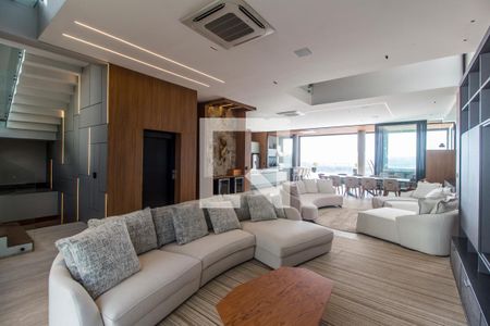 Sala  de casa de condomínio à venda com 4 quartos, 900m² em Colinas da Anhanguera, Santana de Parnaíba