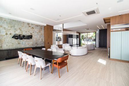 Sala  de casa de condomínio à venda com 4 quartos, 900m² em Colinas da Anhanguera, Santana de Parnaíba