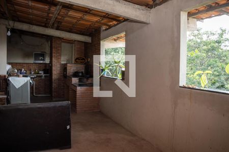 Casa à venda com 6 quartos, 300m² em Tropical, Contagem