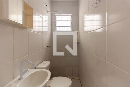 Banheiro de casa para alugar com 1 quarto, 31m² em Vila Alpina, São Paulo