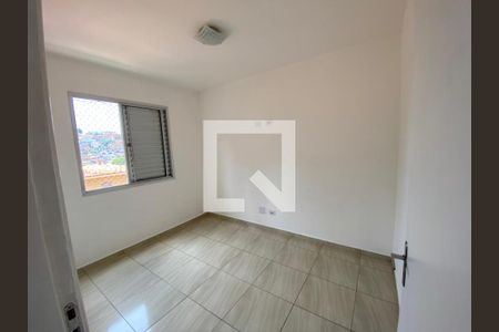 Quarto de apartamento para alugar com 2 quartos, 62m² em Vila Veloso, Carapicuíba