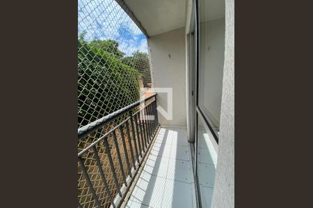 Sala de apartamento para alugar com 2 quartos, 62m² em Vila Veloso, Carapicuíba