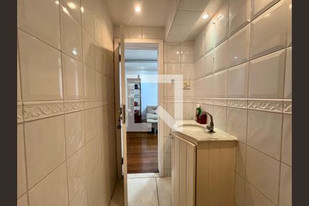 LAVABO de apartamento à venda com 2 quartos, 100m² em Leblon, Rio de Janeiro