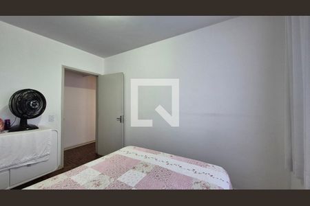Quarto de apartamento à venda com 2 quartos, 82m² em Parque Jaçatuba, Santo André