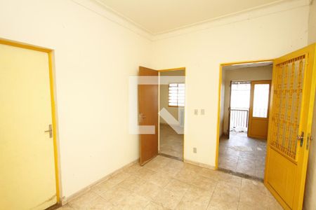 Sala de casa à venda com 4 quartos, 200m² em Barroca, Belo Horizonte