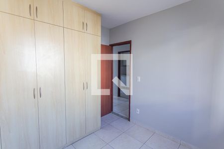 Quarto 2 de apartamento à venda com 2 quartos, 50m² em Sagrada Família, Belo Horizonte