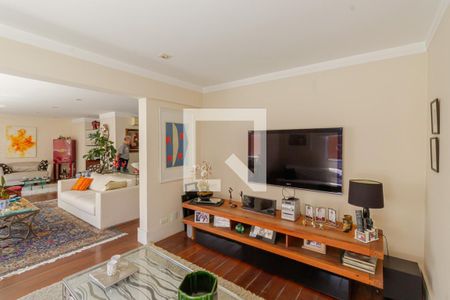Sala de TV de apartamento à venda com 3 quartos, 202m² em Vila Nova Conceição, São Paulo
