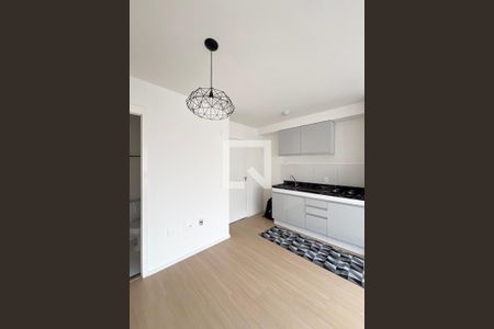 Sala/Cozinha de apartamento para alugar com 2 quartos, 35m² em Vila Dom Pedro I, São Paulo