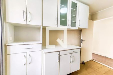 Cozinha de apartamento para alugar com 2 quartos, 64m² em Vila Progredior, São Paulo
