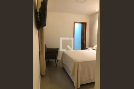 Quarto de casa à venda com 6 quartos, 387m² em Centro, Diadema