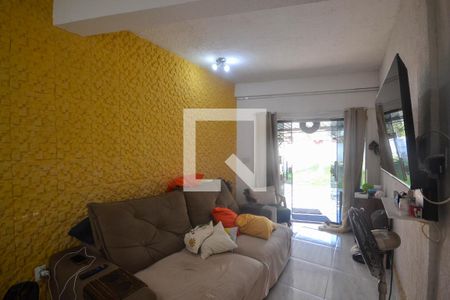 Sala de casa para alugar com 2 quartos, 95m² em Caonze, Nova Iguaçu