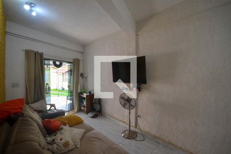 Sala de casa para alugar com 2 quartos, 95m² em Caonze, Nova Iguaçu