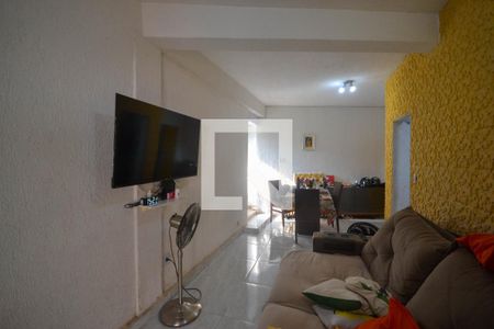 Sala de casa para alugar com 2 quartos, 95m² em Caonze, Nova Iguaçu