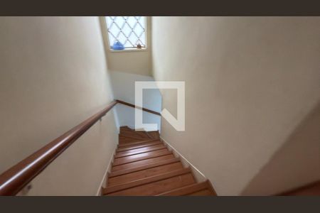 Escada de casa à venda com 3 quartos, 198m² em Belenzinho, São Paulo