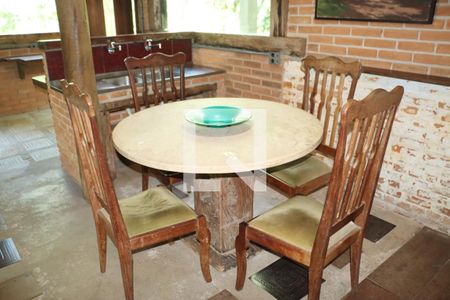 Casa de Condomínio para alugar com 3 quartos, 300m² em Vila Real Moinho Velho, Embu das Artes