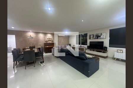 Sala de casa de condomínio à venda com 4 quartos, 200m² em Itaim Mirim, Barueri