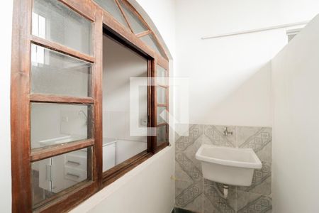 Sala/Cozinha/Área de Serviço de casa para alugar com 2 quartos, 50m² em Vila Diva, São Paulo