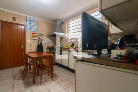 Casa à venda com 4 quartos, 188m² em Itaim Bibi, São Paulo