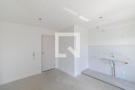 Sala e Cozinha  de apartamento à venda com 2 quartos, 42m² em Vila Campanela, São Paulo