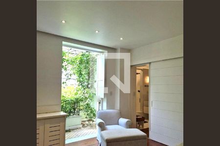 Casa à venda com 2 quartos, 196m² em Humaitá, Rio de Janeiro