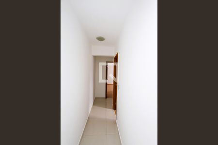 Corredor de apartamento para alugar com 2 quartos, 65m² em Buritis, Belo Horizonte