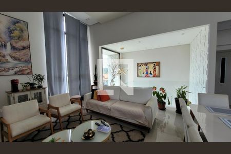 Sala de casa de condomínio para alugar com 2 quartos, 224m² em Parquelandia, Itaquaquecetuba